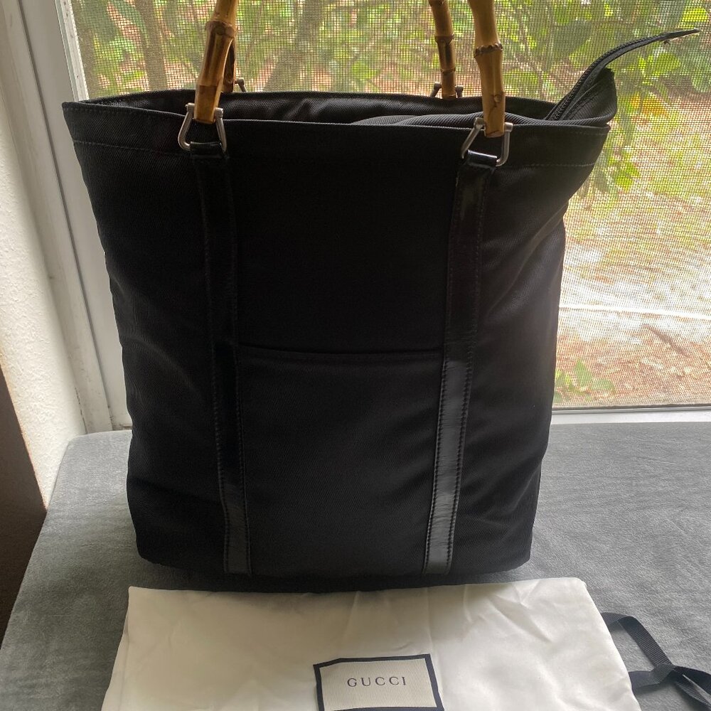 ✨Authentic Gucci Bamboo Black Hand Bag– Timeless Luxury✨